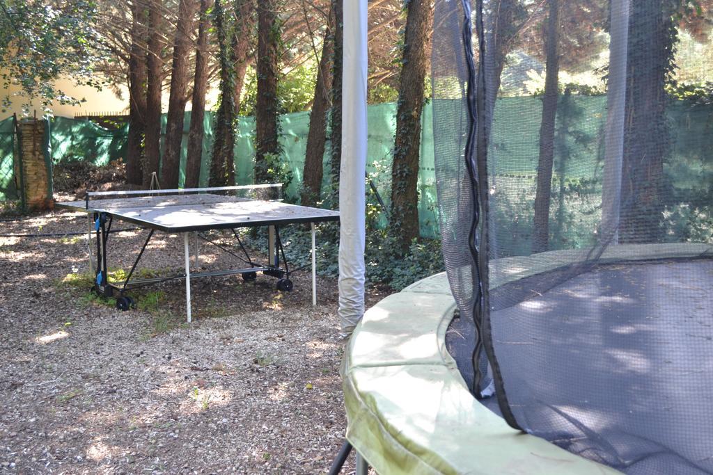 Hotel Mas Les Filaos Carpentras Zewnętrze zdjęcie