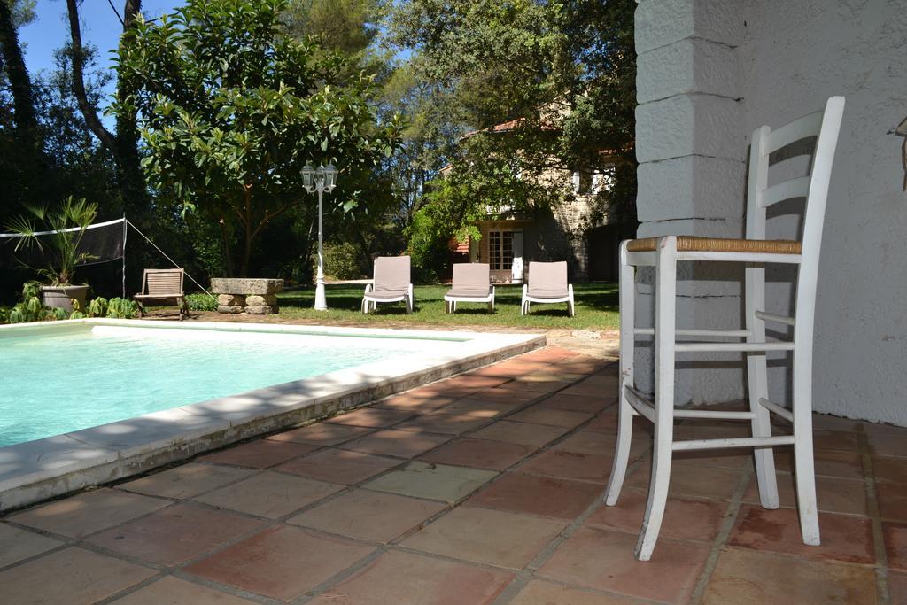 Hotel Mas Les Filaos Carpentras Zewnętrze zdjęcie